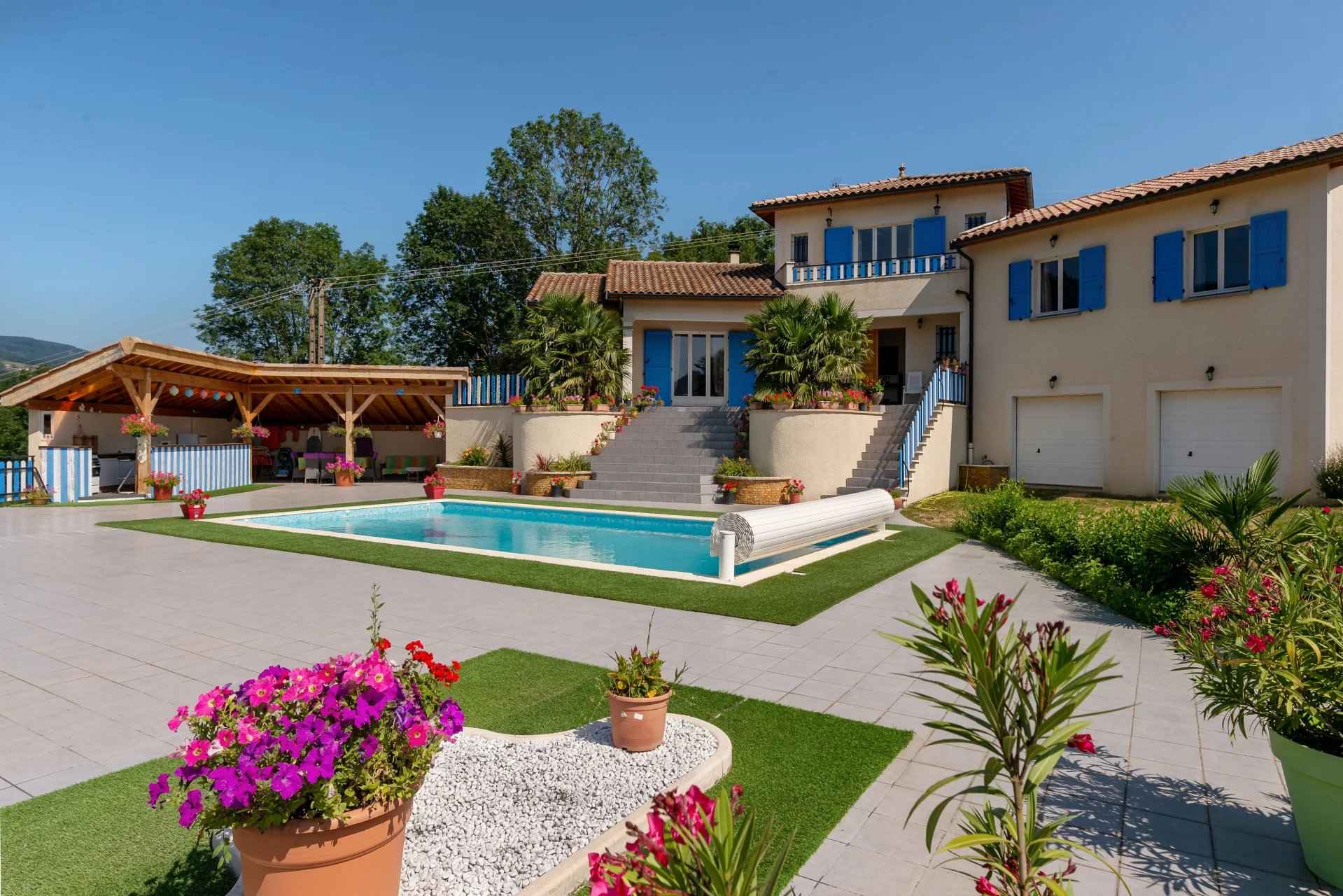 Maison / Villa - Barnes Lyon, agence immobilière de prestige