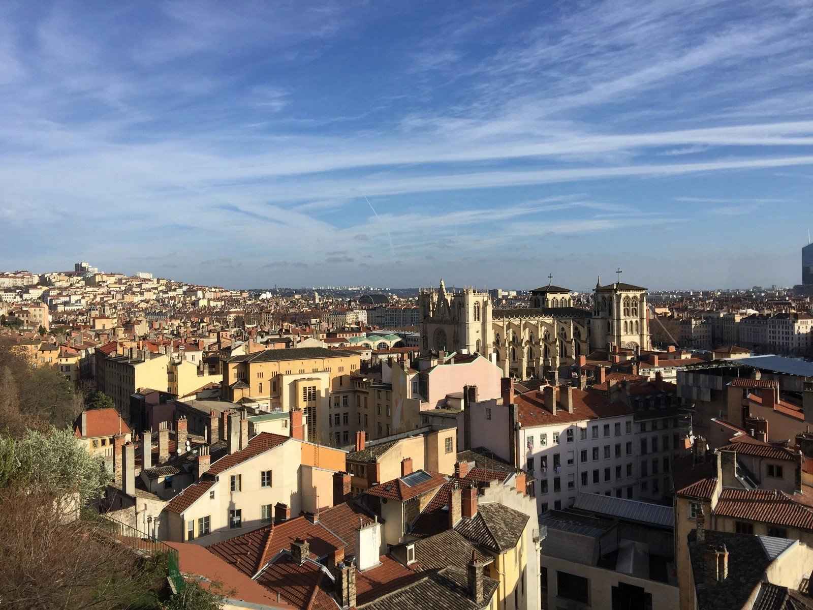 House / Villa - Barnes Lyon, agence immobilière de prestige