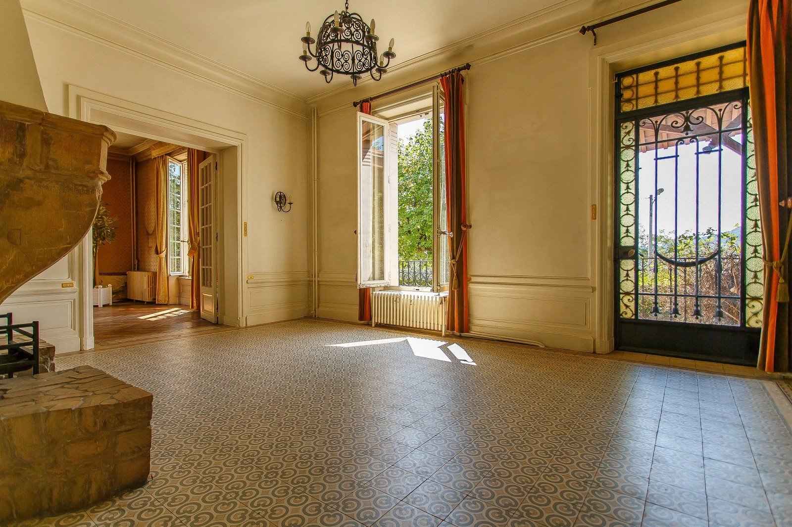 Maison / Villa - Barnes Lyon, agence immobilière de prestige