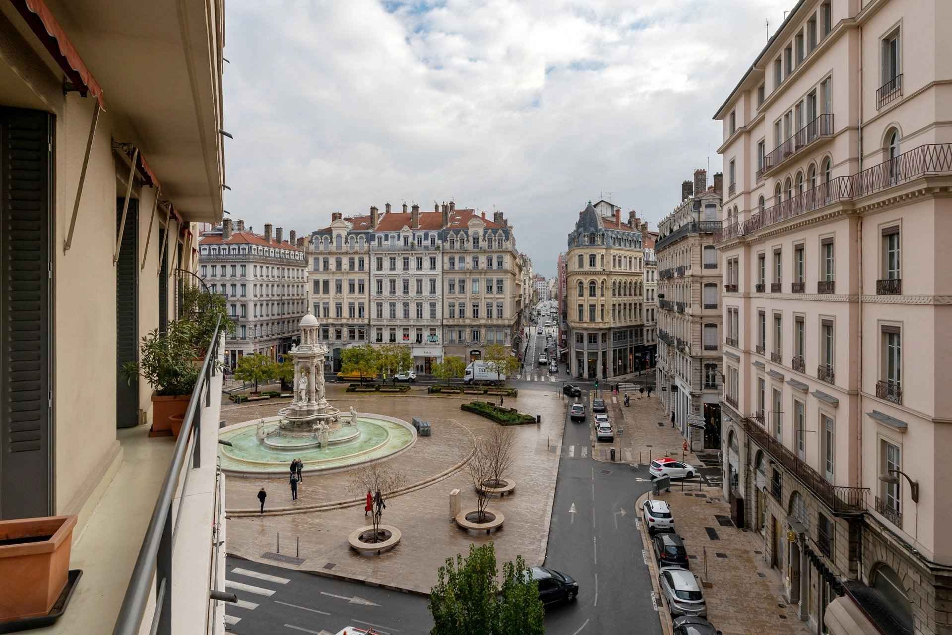 Flat - Barnes Lyon, agence immobilière de prestige