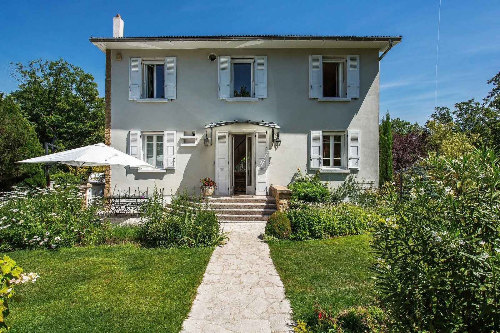 Maison / Villa - Barnes Lyon, agence immobilière de prestige