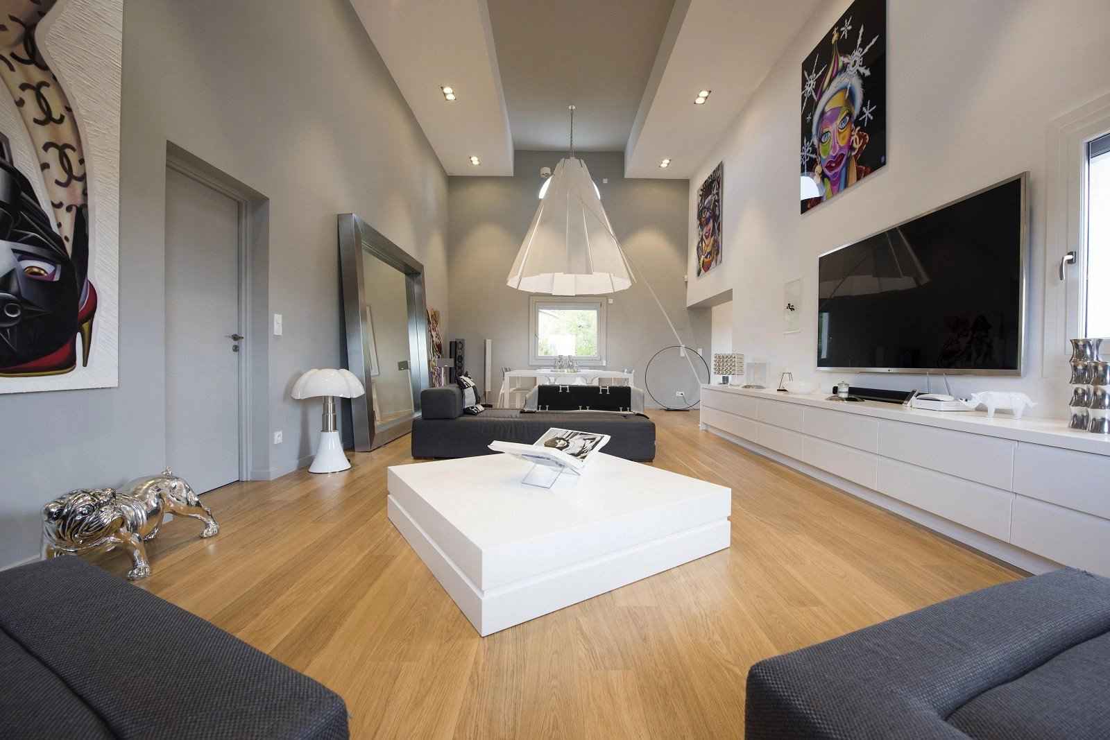 House / Villa - Barnes Lyon, agence immobilière de prestige