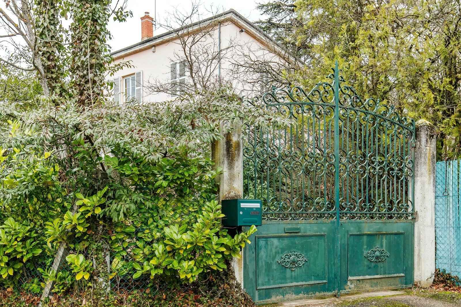 Maison / Villa - Barnes Lyon, agence immobilière de prestige