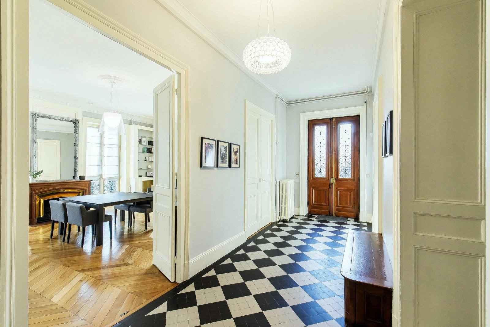 Flat - Barnes Lyon, agence immobilière de prestige