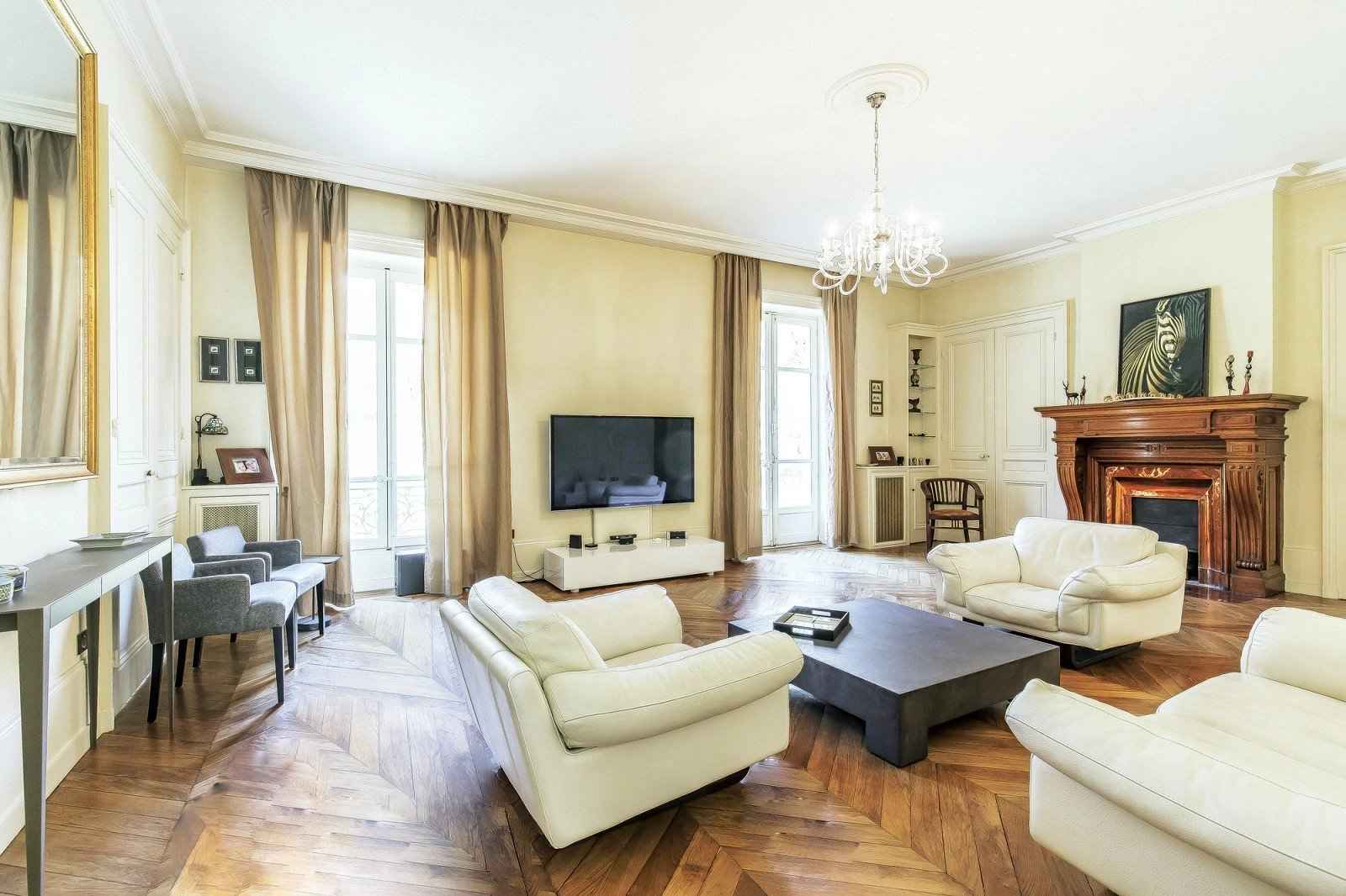 Flat - Barnes Lyon, agence immobilière de prestige