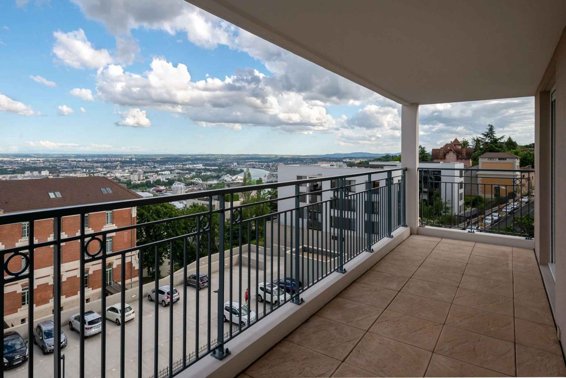 Flat - Barnes Lyon, agence immobilière de prestige