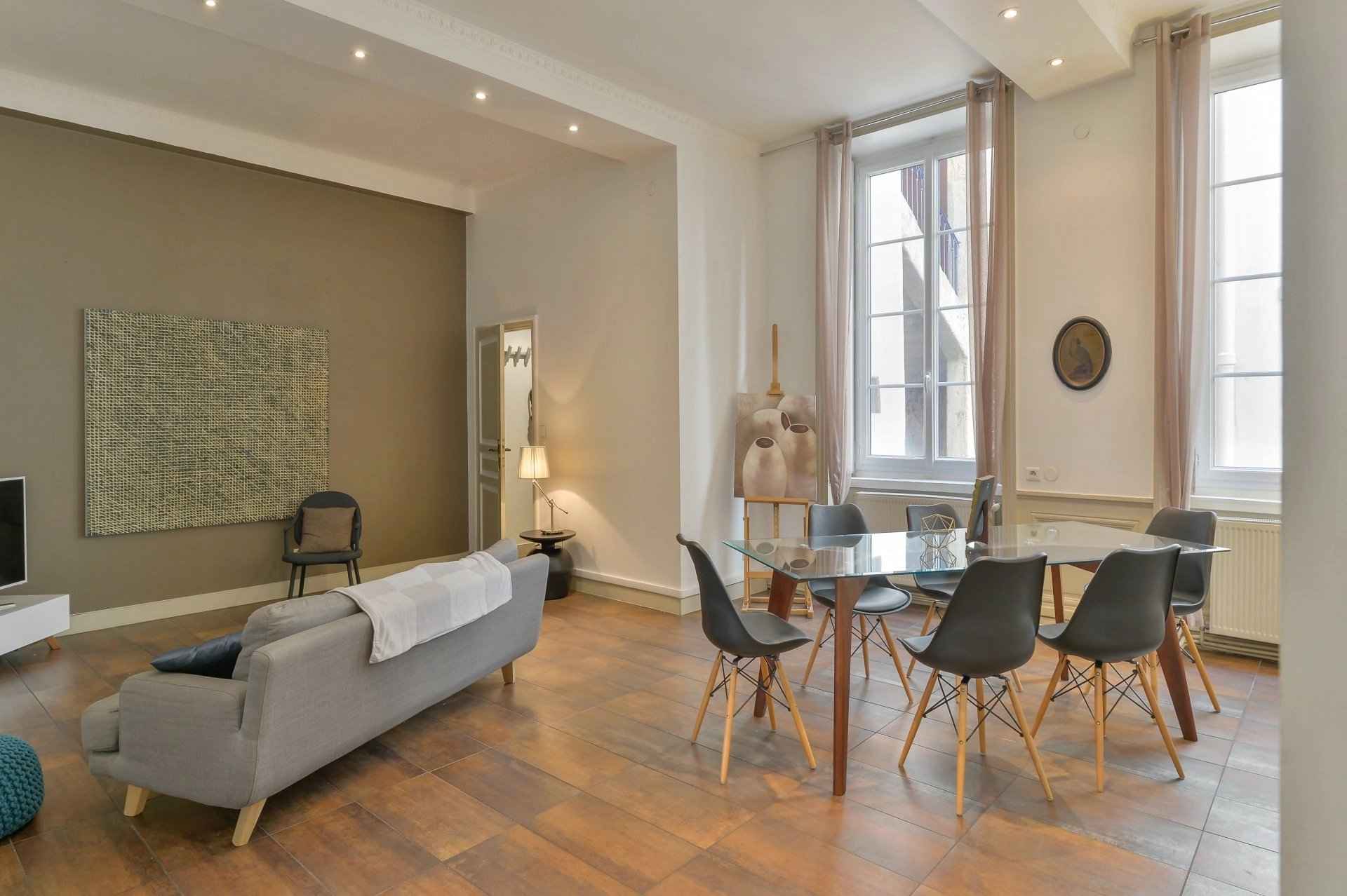 Flat - Barnes Lyon, agence immobilière de prestige