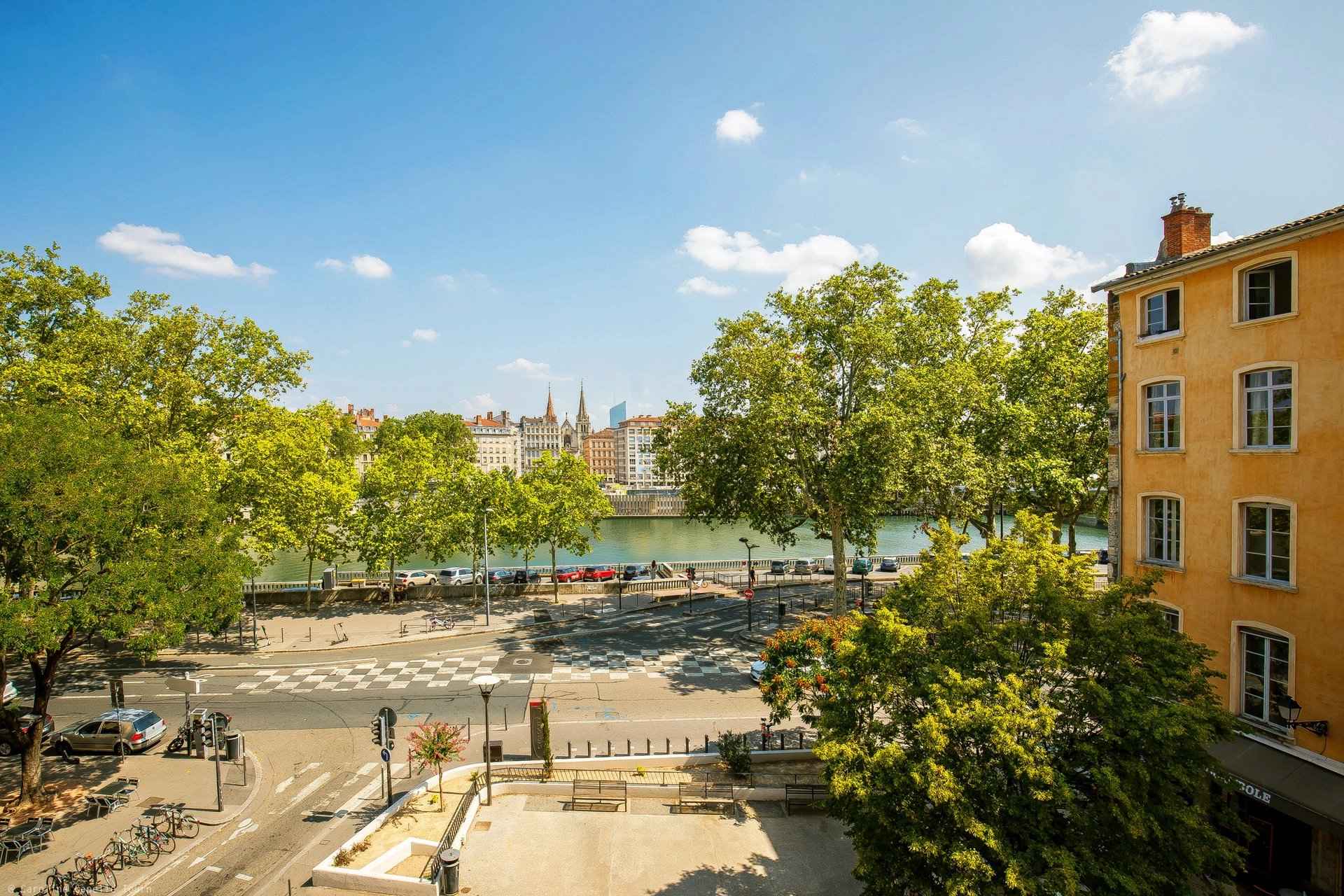 Flat - Barnes Lyon, agence immobilière de prestige