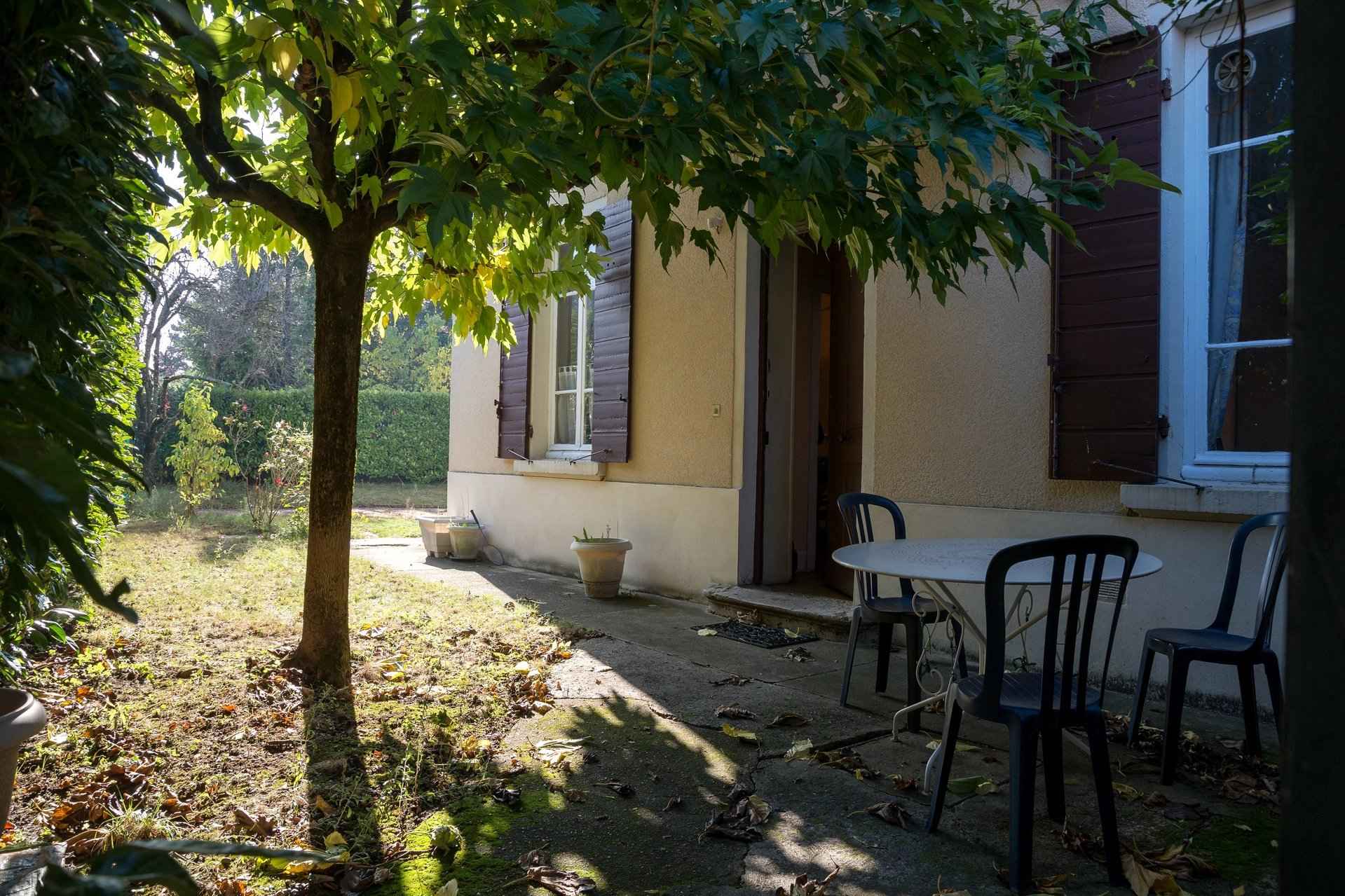 House / Villa - Barnes Lyon, agence immobilière de prestige