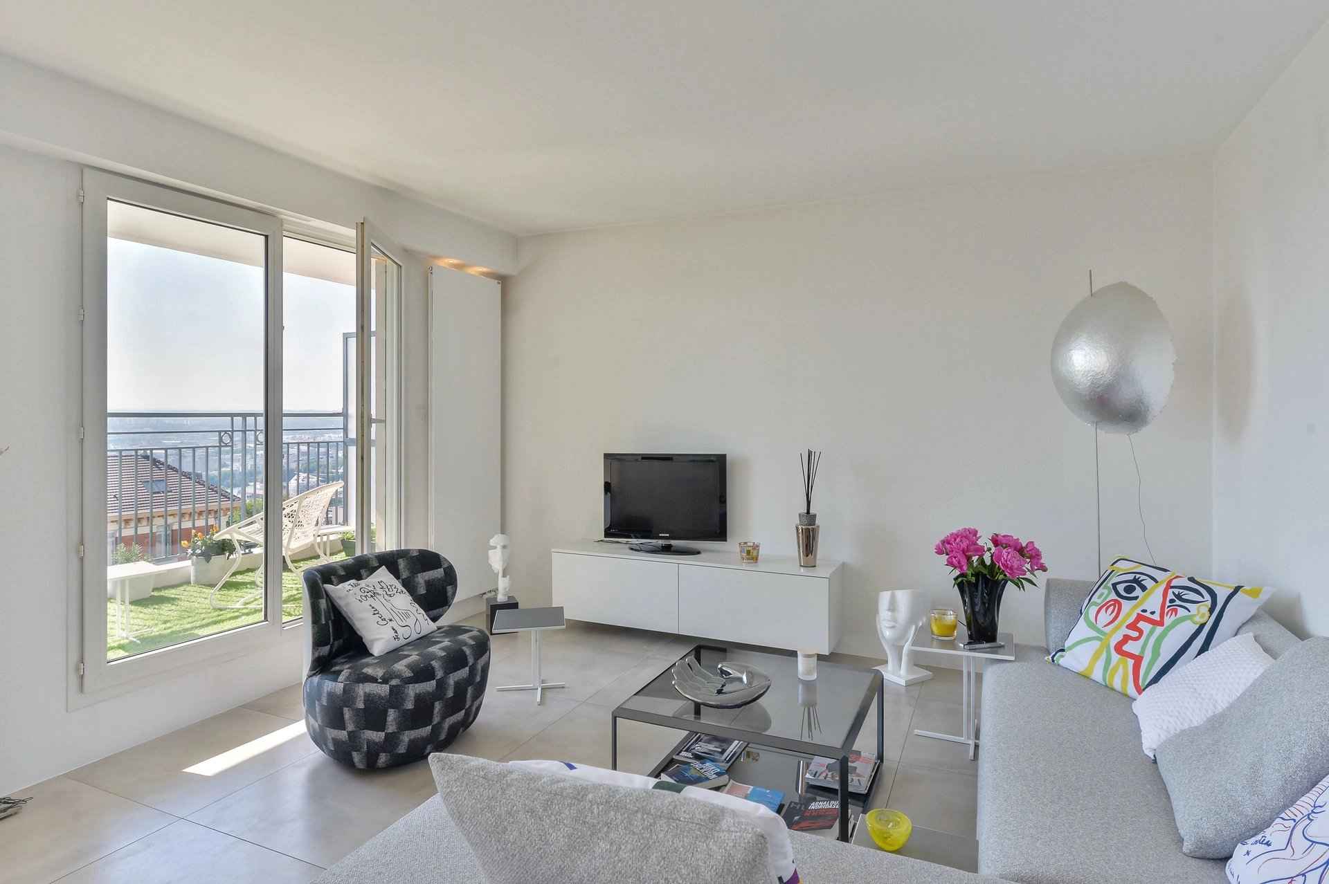 Flat - Barnes Lyon, agence immobilière de prestige