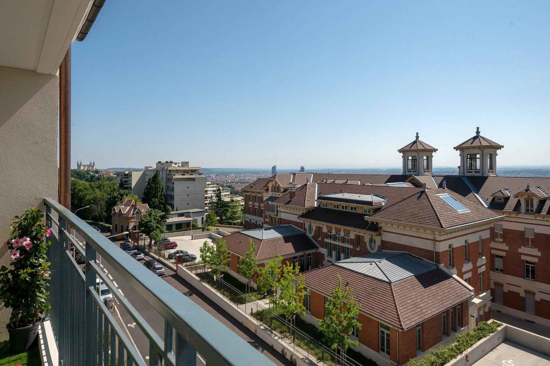 Flat - Barnes Lyon, agence immobilière de prestige