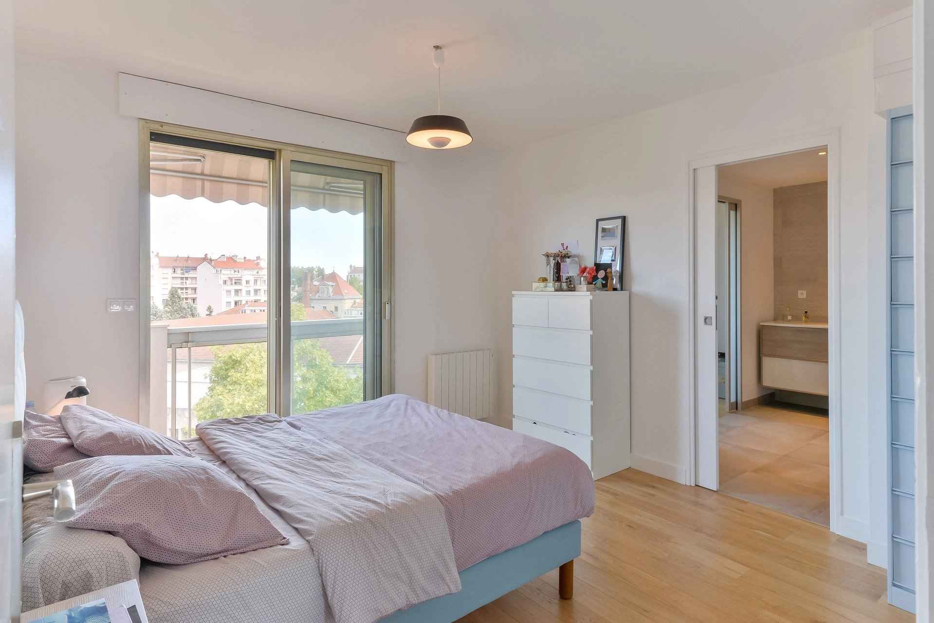 Flat - Barnes Lyon, agence immobilière de prestige