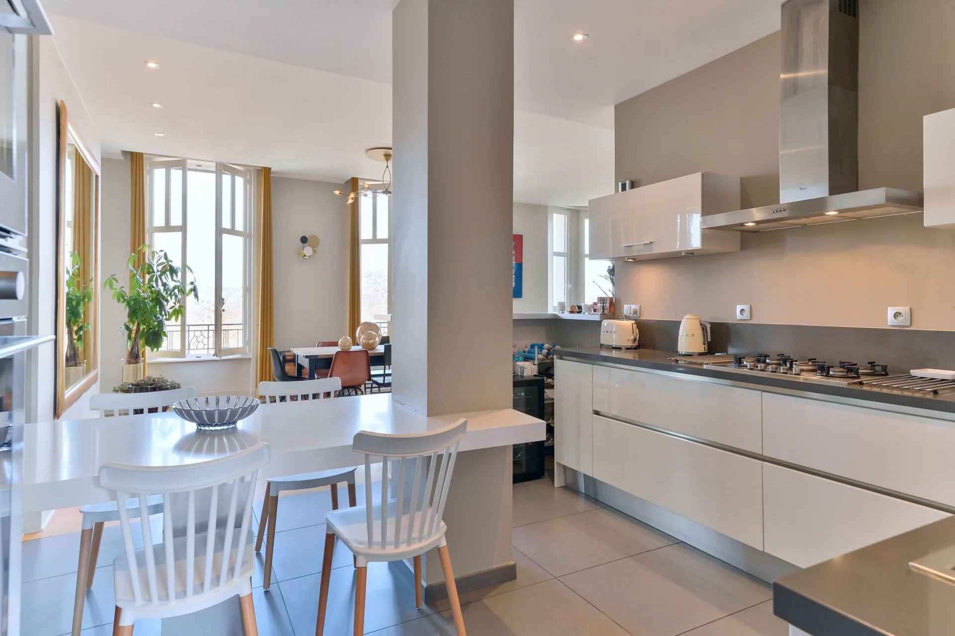 Appartement de 179,49 m² à Lyon 6 - Boulevard des Belges 