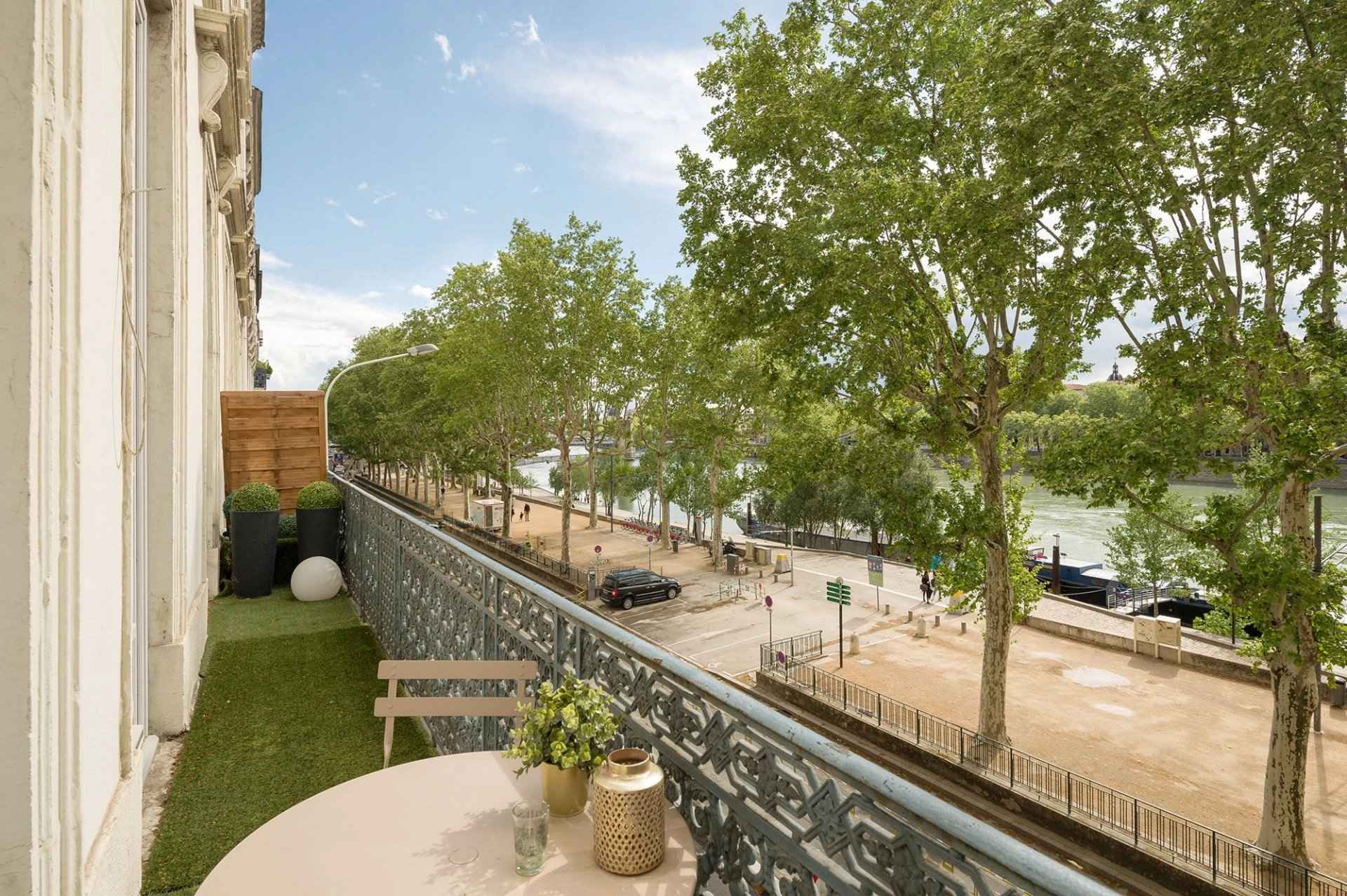 Flat - Barnes Lyon, agence immobilière de prestige