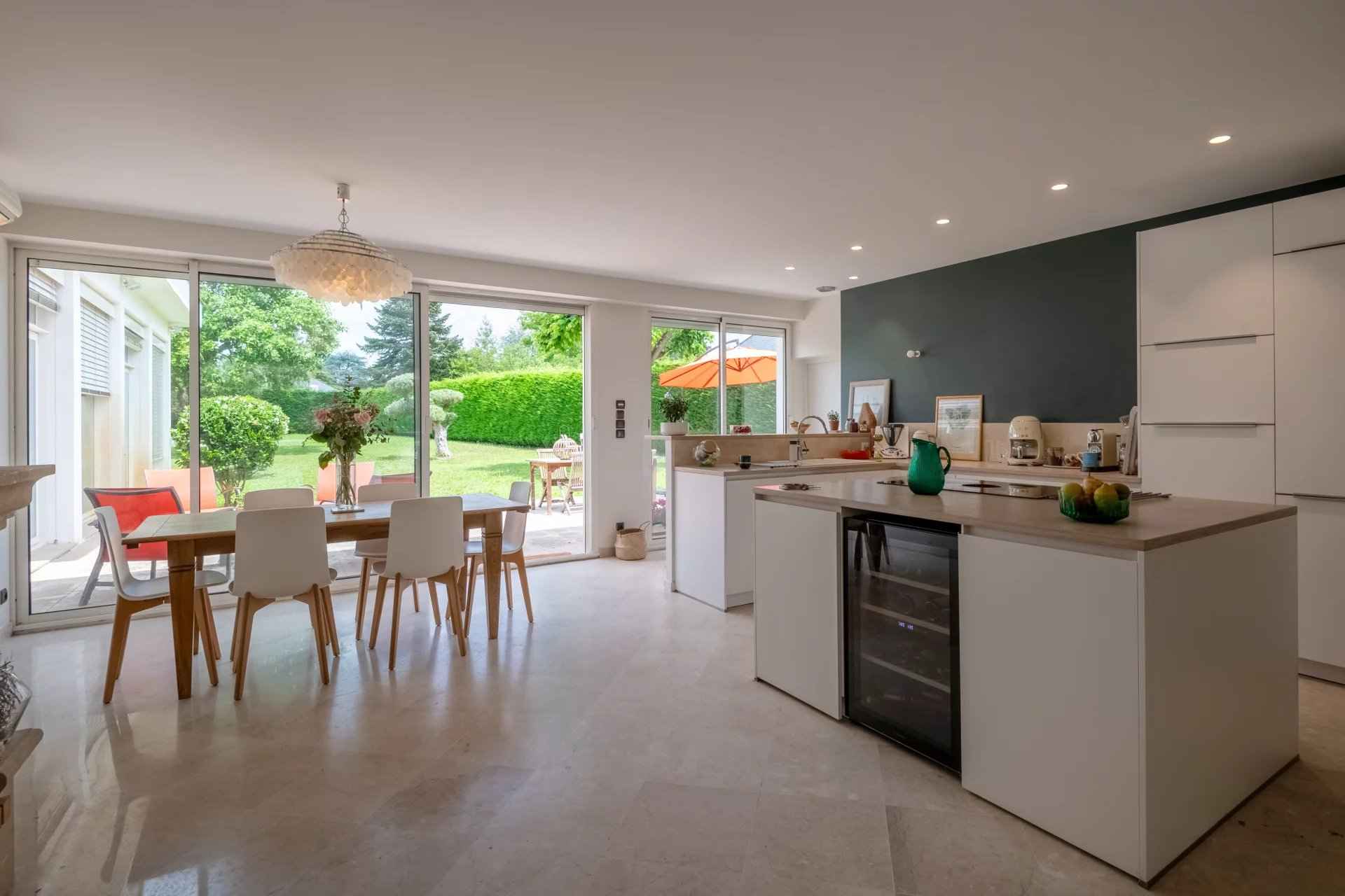 À vendre maison à Charbonnières-les-Bains 