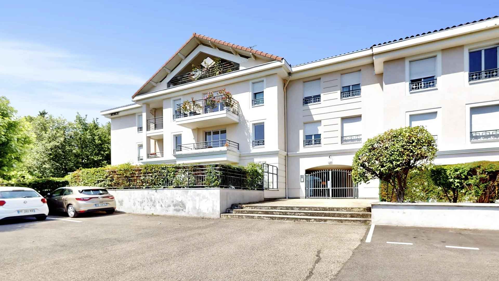 À vendre appartement à Saint-Genis-Laval