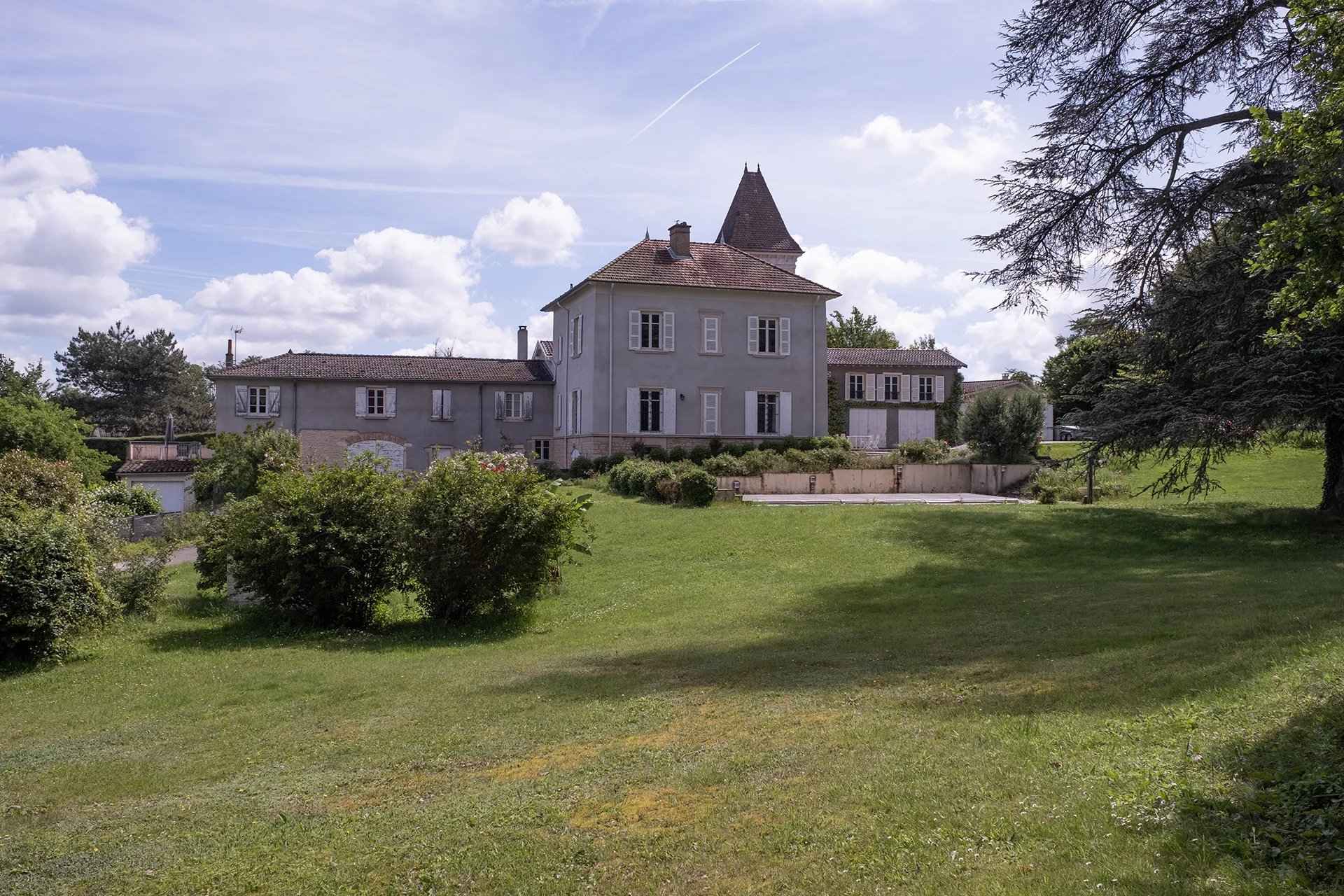 À vendre propriété Saint-Didier-de-Formans 