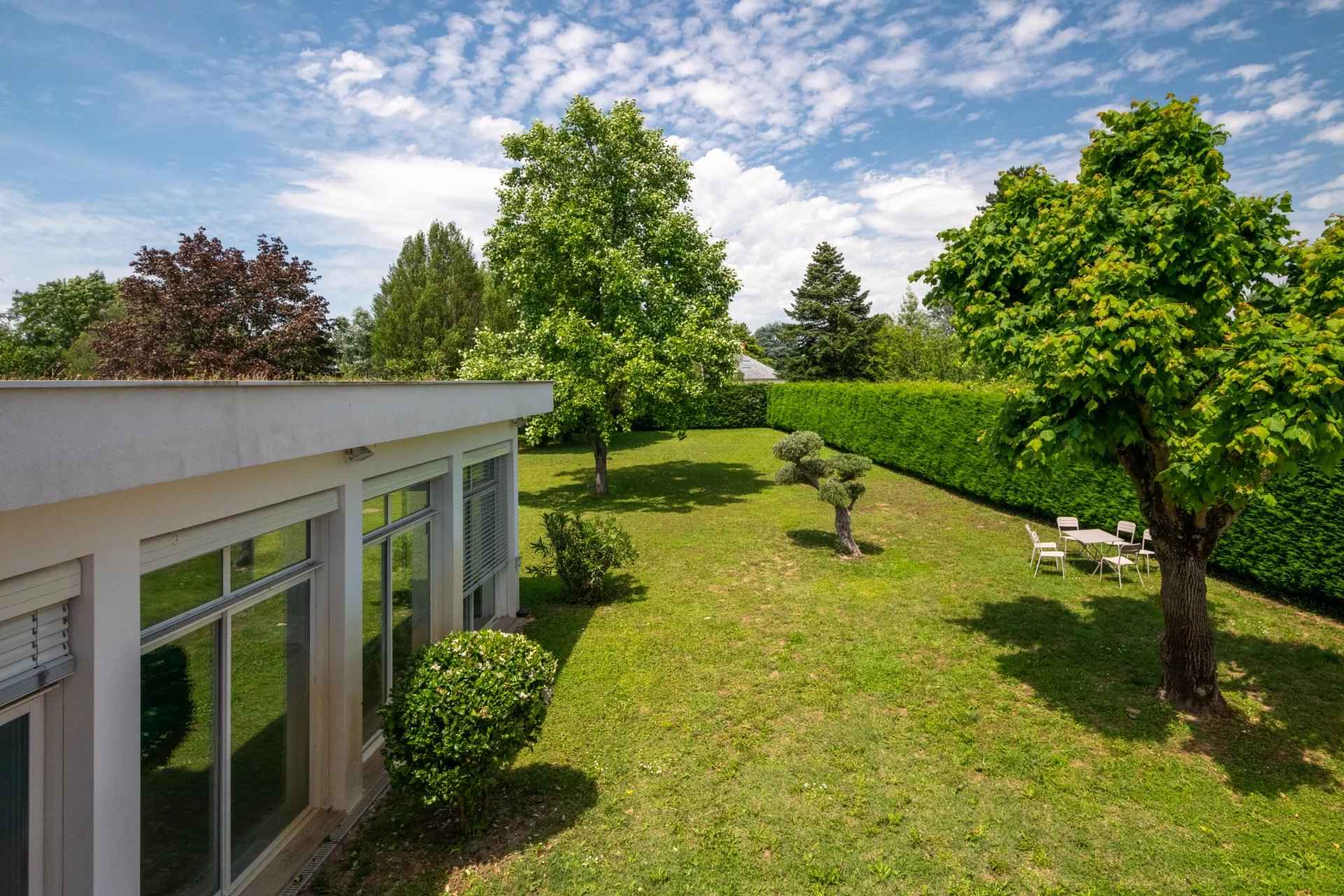 À vendre maison à Charbonnières-les-Bains 